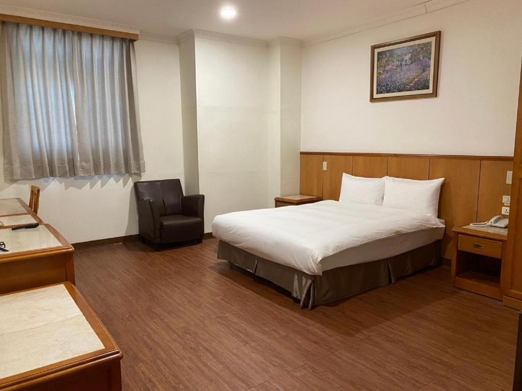 Yuai Fu Hao Hotel Тайджун Екстериор снимка