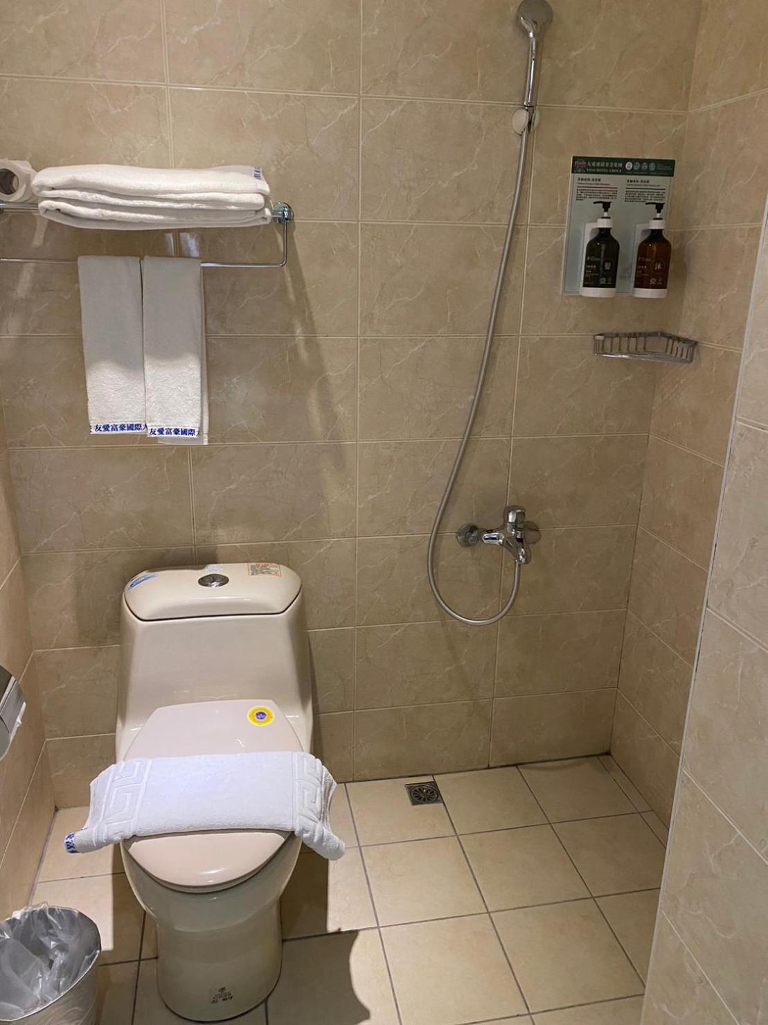 Yuai Fu Hao Hotel Тайджун Екстериор снимка