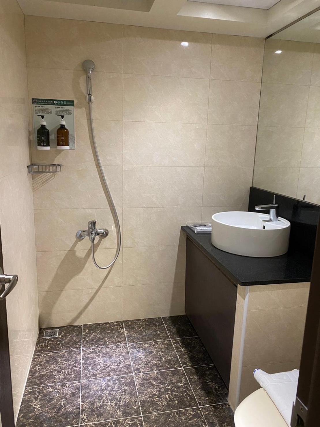 Yuai Fu Hao Hotel Тайджун Екстериор снимка