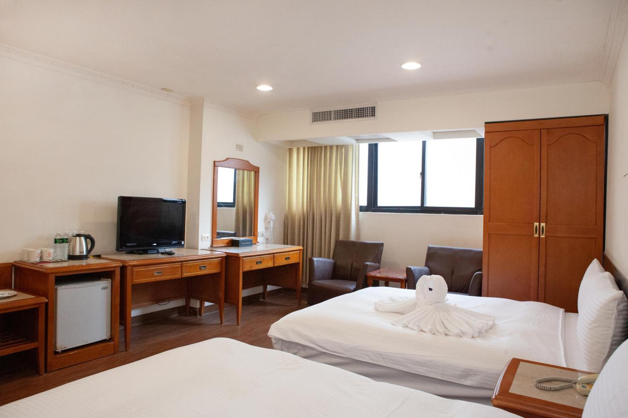 Yuai Fu Hao Hotel Тайджун Екстериор снимка