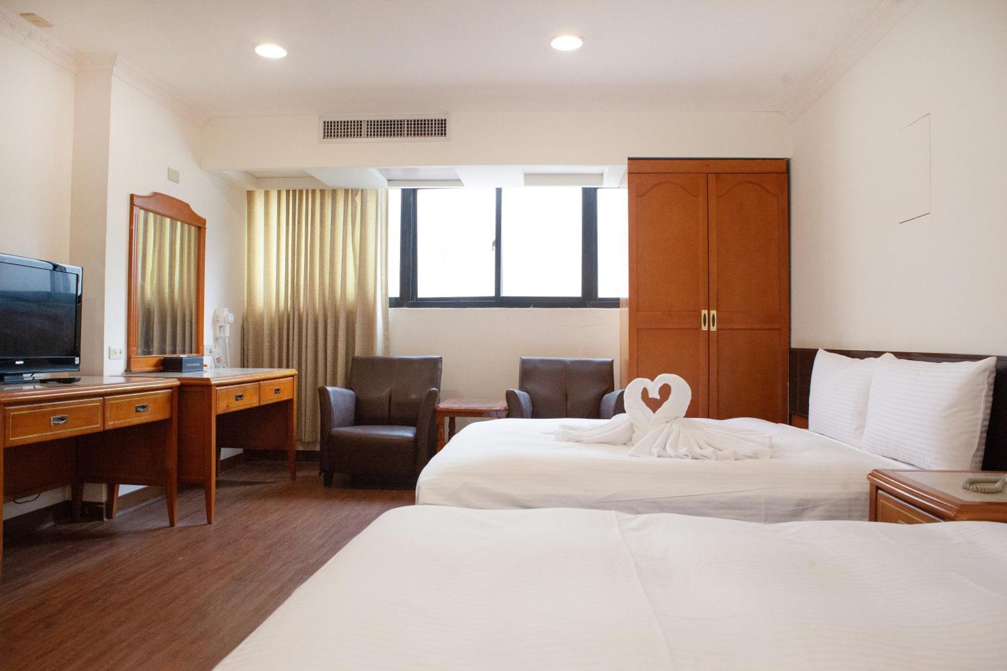 Yuai Fu Hao Hotel Тайджун Екстериор снимка
